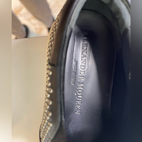 SOLD- Size 40 BEAUTIFUL Alexander McQueen black studded Sneakers - Picture 5 of 8